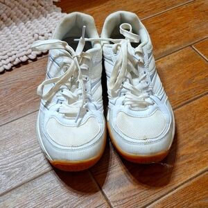 BCG Volleyball court shoes